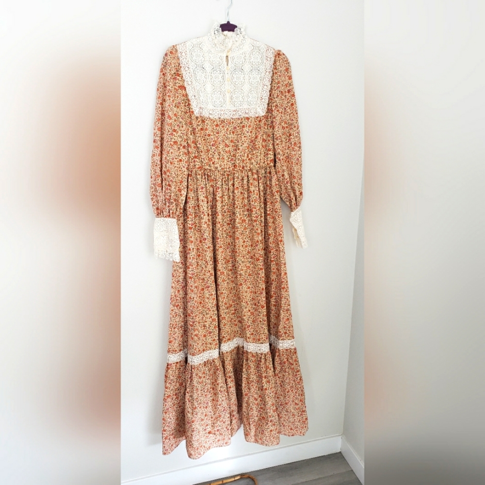 Prairie Dress Vintage 1970s 1980s hand crafted medium